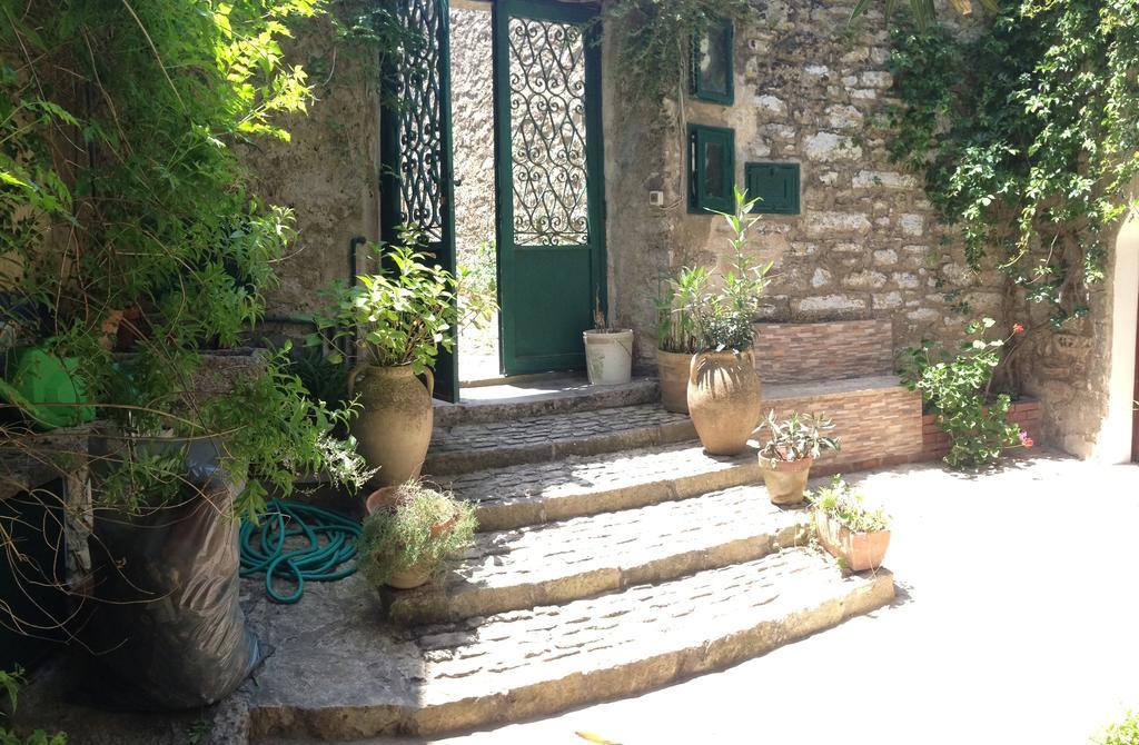 Cortile Via Sales 11 Appartement Erice Kamer foto